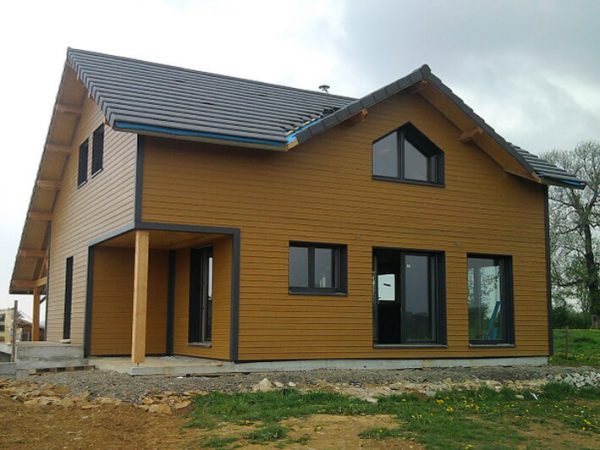 Maison en ossature bois dans le Jura