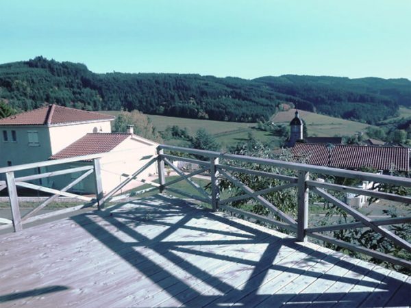 Terrase maison d'architecte à Saint-Bonnet-le-Troncy (42)
